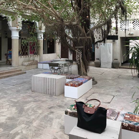 Meet your Posher, Jennifer - Picture 7 of 8